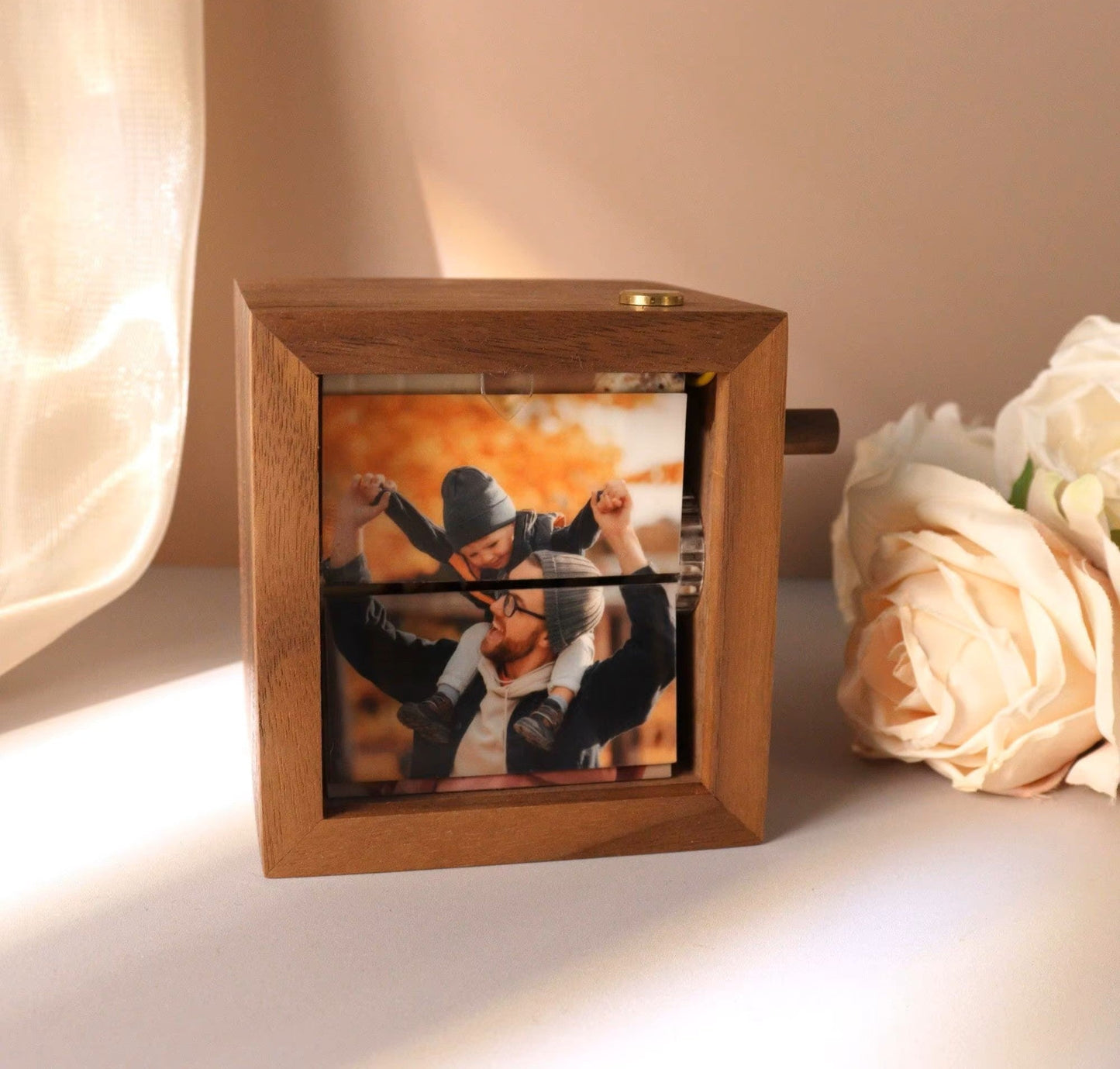 Cubo giratorio de fotos personalizada con luz