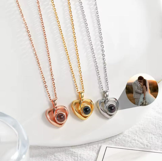 Collar de corazón con foto personalizada de proyección