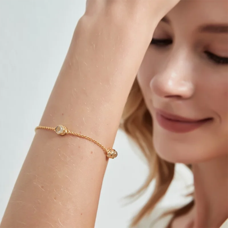 Brazalete con fotos de proyección